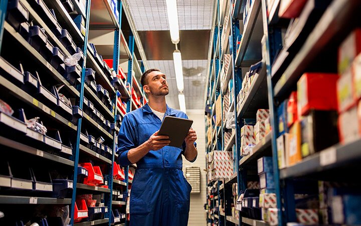 Large parts inventory in the warehouse